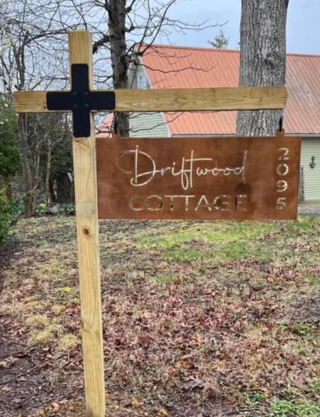 Driftwood Cottage With Hot Tub On Lake Cumberland Russell Springs Exterior photo